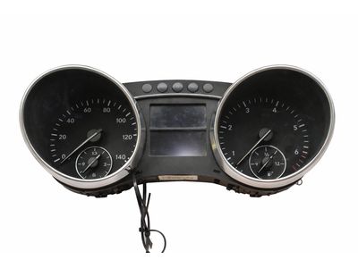 Mercedes-Benz 251-440-11-11 Instrument Cluster