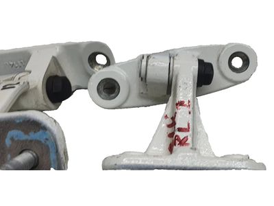 2019 Mercedes-Benz GLC43 AMG Door Hinge - 204-730-07-37
