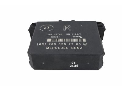 2005 Mercedes-Benz C55 AMG Body Control Module - 203-820-22-85