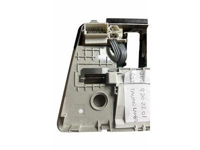Mercedes-Benz 202-820-22-01 Dome Lamp Mercedes-Benz 202-820-22-01 Dome Lamp