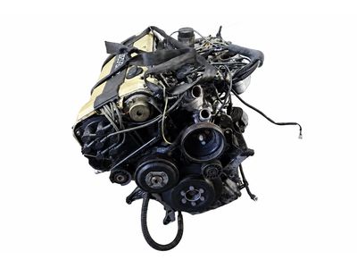 1993 Mercedes-Benz 300SE Valve Cover - 104-010-09-30