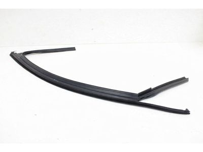 2021 Mercedes-Benz A35 AMG Window Channel - 177-725-22-00