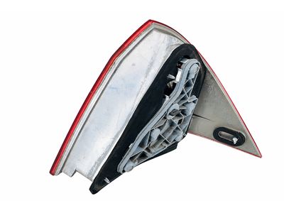 2005 Mercedes-Benz E320 Tail Light - 211-820-16-64-64