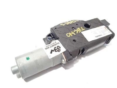 2019 Mercedes-Benz GLC63 AMG S Sunroof Motor - 253-906-70-00