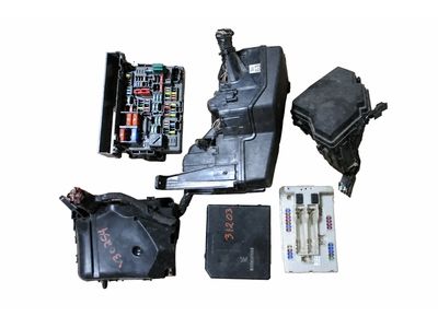 2023 Mercedes-Benz G63 AMG Relay Boxes - 213-906-22-02