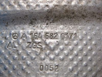 2010 Mercedes-Benz GL550 Exhaust Heat Shield - 164-682-01-71