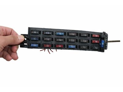 1995 Mercedes-Benz C220 Fuse Box - 202-545-09-01