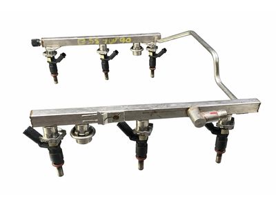 2010 Mercedes-Benz R350 Fuel Rail - 272-070-13-95