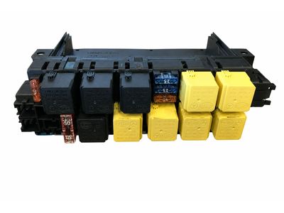 2001 Mercedes-Benz S500 Fuse Box - 002-545-20-01