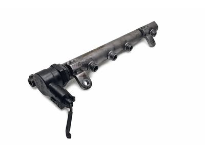 Mercedes-Benz E320 Fuel Rail - 642-070-04-95