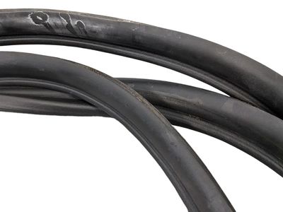 2010 Mercedes-Benz ML450 Weather Strip - 164-740-11-78